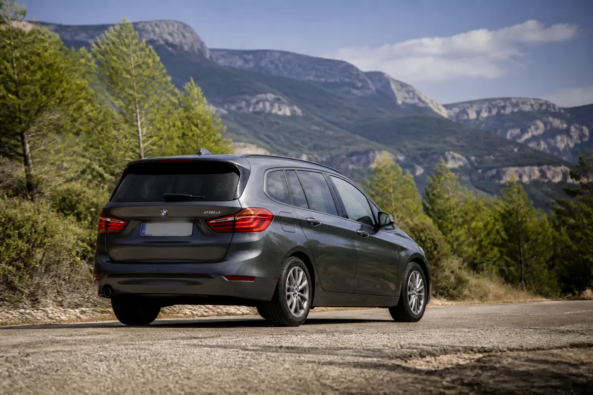 Serie 2 Gran Tourer : fiche technique, prix et avis monospace 7 places